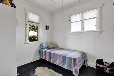 Photo of property in 187 Brooklands Road, Vogeltown, New Plymouth, 4310
