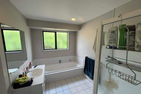 Photo of property in 19 Lake Panorama Drive, Henderson, Auckland, 0612