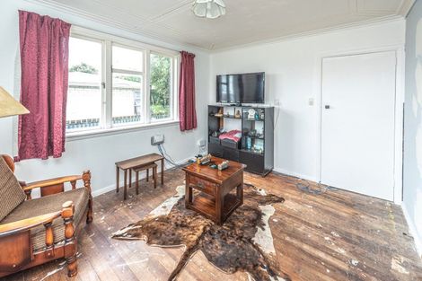 Photo of property in 40 Hussey Street, Waverley, 4510