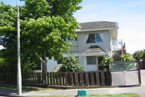 Photo of property in 2/28 Taramea Place, Addington, Christchurch, 8024