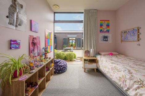 Photo of property in 3 Courthill Lane, Wanaka, 9305