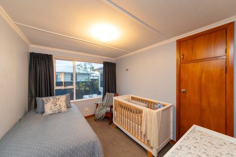 Photo of property in 16 Nairn Crescent, Awapuni, Palmerston North, 4412