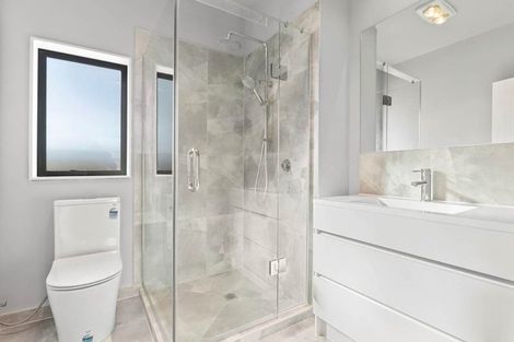 Photo of property in 111 Mutetai Road, Clarks Beach, 2122