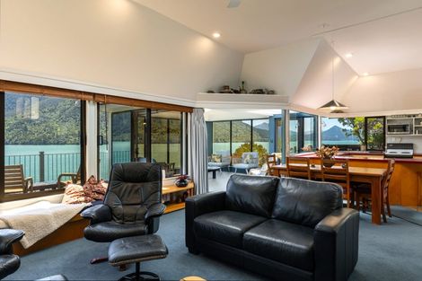 Photo of property in 606 Moetapu Bay Road, Moetapu Bay, Picton, 7282