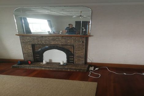 Photo of property in 2 Queens Drive, Kilbirnie, Wellington, 6022