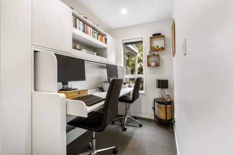 Photo of property in 4/22 North Avenue, Narrow Neck, Auckland, 0624