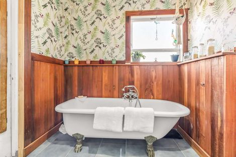 Photo of property in 19 Hydro Road, Edgecumbe, 3120