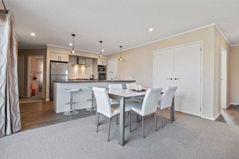 Photo of property in 3 Lakeside Terrace, Omokoroa, 3114