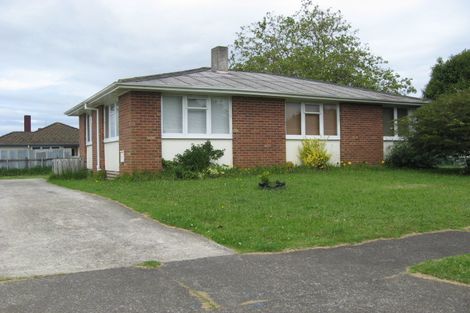 Photo of property in 1 Mariner Street, Mangere, Auckland, 2022