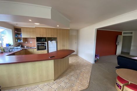 Photo of property in 10 Grey Street, Martinborough, 5711