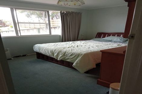 Photo of property in 28 Mayfield Road, Glenfield, Auckland, 0629