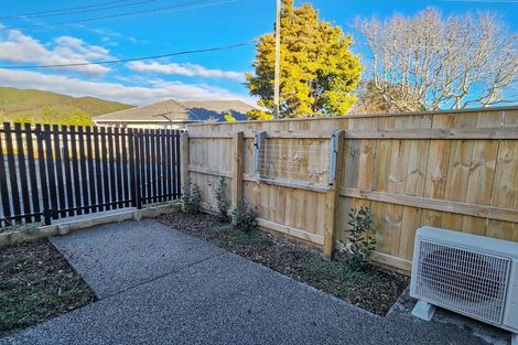 Photo of property in 2/130 Cambridge Terrace, Fairfield, Lower Hutt, 5011