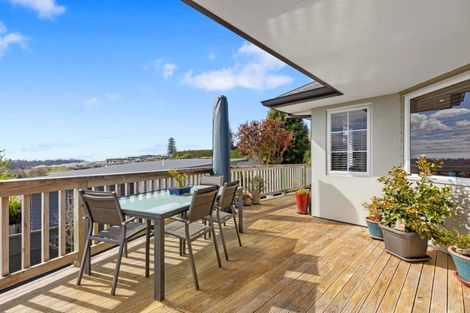 Photo of property in 33 Merriman Place, Pyes Pa, Tauranga, 3112