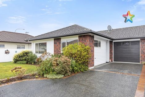 Photo of property in 49 Woodland Mews, Wainuiomata, Lower Hutt, 5014