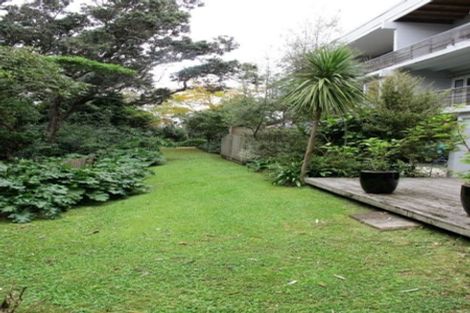 Photo of property in 17/67 Princes Street, Northcote Point, Auckland, 0627