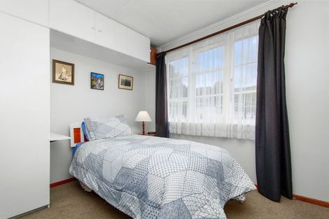 Photo of property in 15 Chittick Street, Stokes Valley, Lower Hutt, 5019