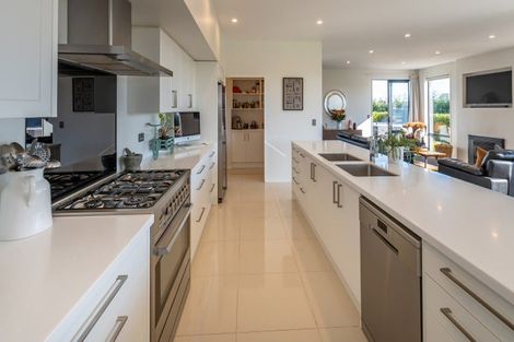 Photo of property in 14 Landsborough Drive, Darfield, 7571