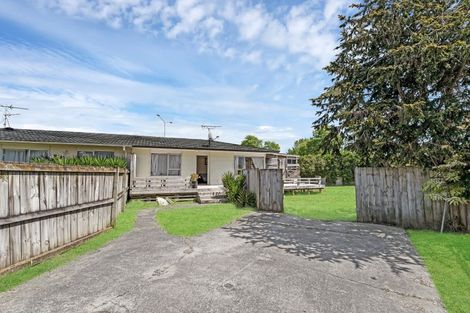 Photo of property in 2/29 Kindergarten Drive, Conifer Grove, Takanini, 2112