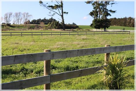 Photo of property in 213c Muhunoa East Road, Ohau, Levin, 5570