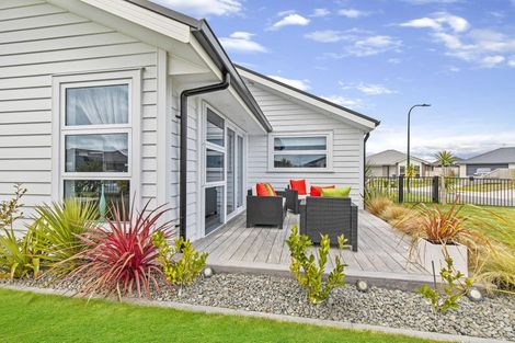 Photo of property in 1 Wahaika Way, Papamoa Beach, Papamoa, 3118