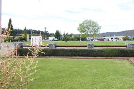 Photo of property in 8 Winston Place, Alexandra, 9320