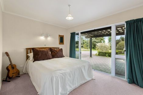 Photo of property in 93 Acacia Heights Drive, Acacia Bay, Taupo, 3385