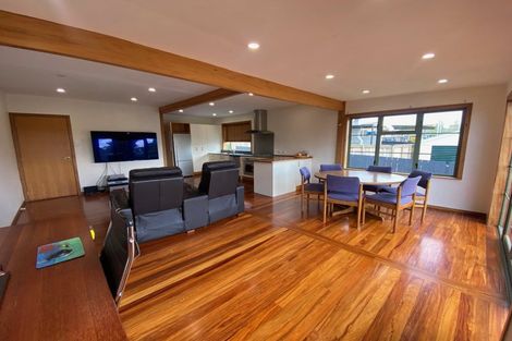 Photo of property in 21 Otakau Road, Milford, Auckland, 0620