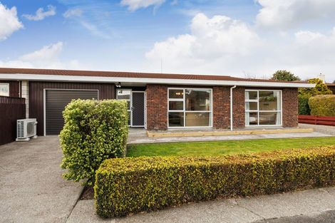 Photo of property in 2 Wharite Place, Awapuni, Palmerston North, 4412
