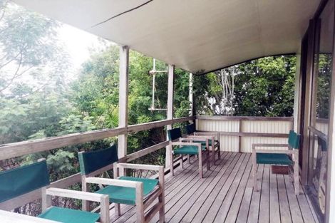 Photo of property in 643 Beach Road, Rothesay Bay, Auckland, 0630