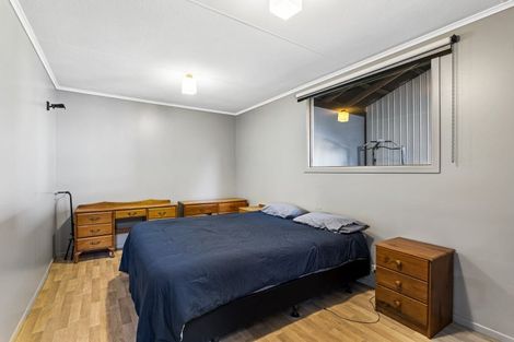 Photo of property in 129 Bridge Street, Eltham, 4322