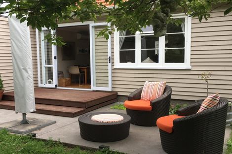 Photo of property in 4 Main Street, Hospital Hill, Napier, 4110
