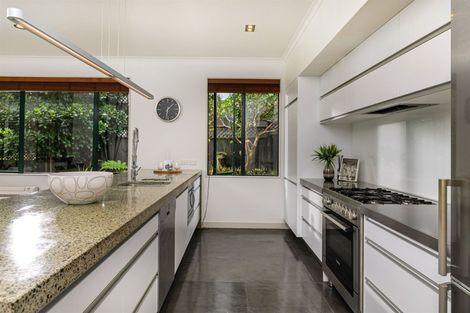 Photo of property in 4 Wharepapa Place, Albany, Auckland, 0632