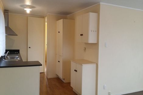 Photo of property in 15 Sabot Place, Massey, Auckland, 0614