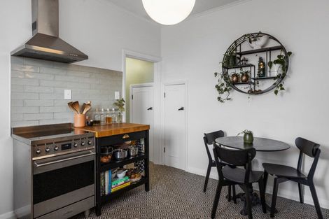 Photo of property in 541a Marine Parade, Napier South, Napier, 4110