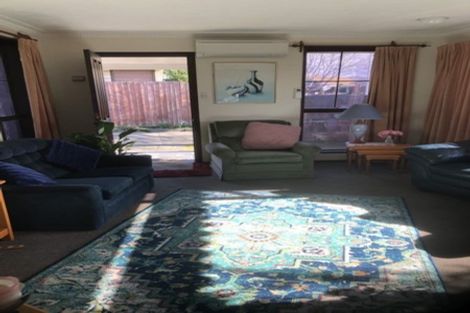 Photo of property in 1/37 Karnak Crescent, Russley, Christchurch, 8042