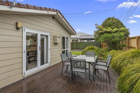 Photo of property in 2 Masters Avenue, Hillcrest, Hamilton, 3216
