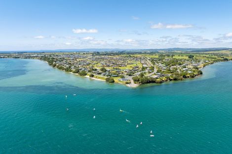 Photo of property in 24 Barbados Way, One Tree Point, 0118