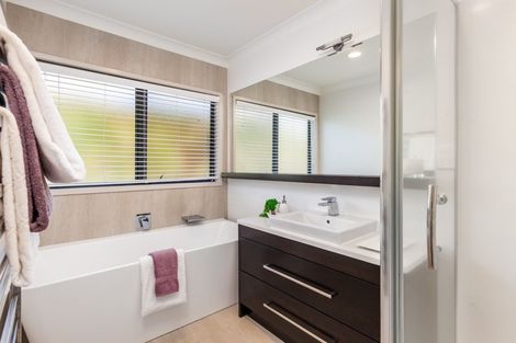 Photo of property in 1/7 O'halloran Road, Howick, Auckland, 2014