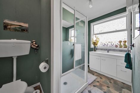 Photo of property in 67a Barrett Street, Westown, New Plymouth, 4310