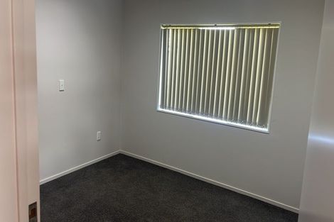 Photo of property in 16 Lamia Place, The Gardens, Auckland, 2105