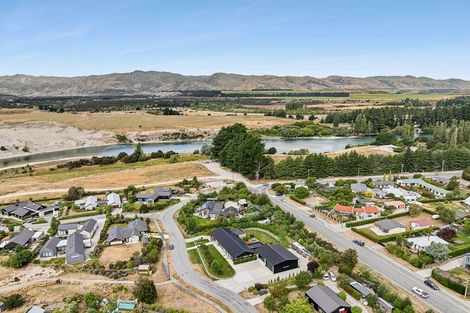 Photo of property in 3 Hikuwai Drive, Albert Town, Wanaka, 9305