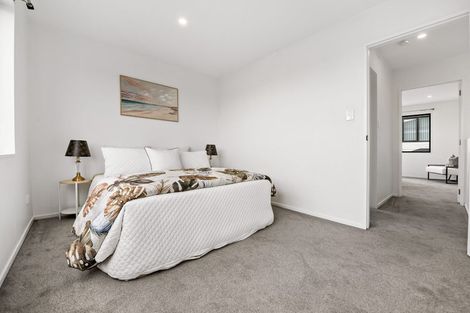 Photo of property in 38b Mcwhirters Farm Lane, Massey, Auckland, 0614