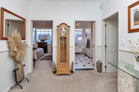 Photo of property in 2 O'farrell Drive, One Tree Point, 0118