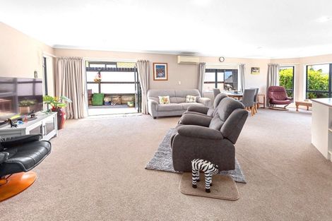 Photo of property in 9 Workman Way, Onerahi, Whangarei, 0110