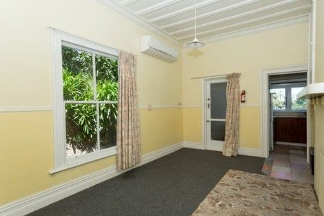 Photo of property in 37 Faraday Street, Hospital Hill, Napier, 4110