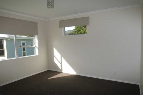 Photo of property in 32 Makarini Street, Paraparaumu, 5032