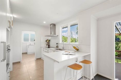 Photo of property in 544 Glenfield Road, Glenfield, Auckland, 0629