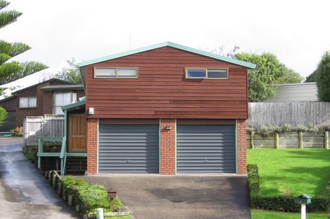 Photo of property in 3/8 Sirius Place, Botany Downs, Auckland, 2010