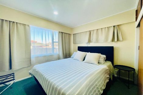 Photo of property in 2/8 Russell Road, Manurewa, Auckland, 2102