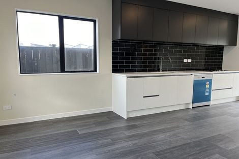 Photo of property in 22b Lumbarda Drive, Kumeu, 0810